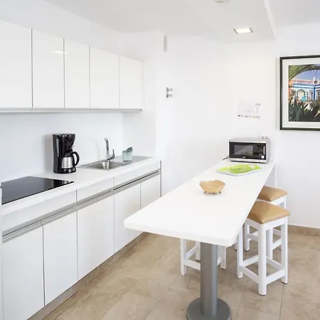 San Nicolas * بلايا ديل إنغلز