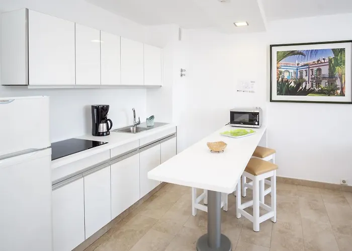 San Nicolas * بلايا ديل إنغلز